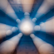 juggling balls blur